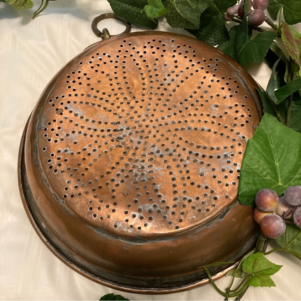 Vintage/Antique Copper Sieve/Strainer with Brass Handle & Ring